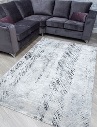 Rococo Feathered