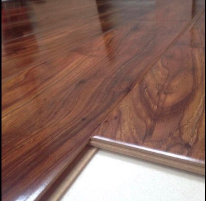 Ice High Gloss Laminated Flooring